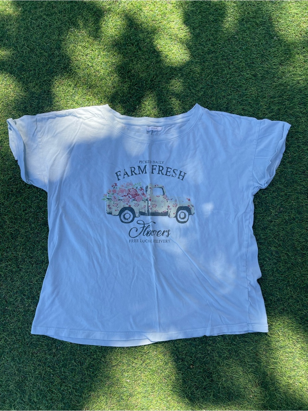 Maurices White 'Farm Fresh Flowers' Graphic Tee